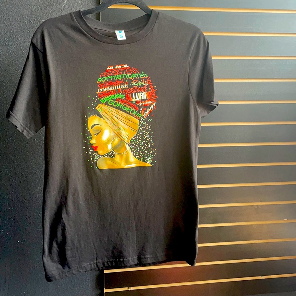 Black T-shirt with a beautiful design